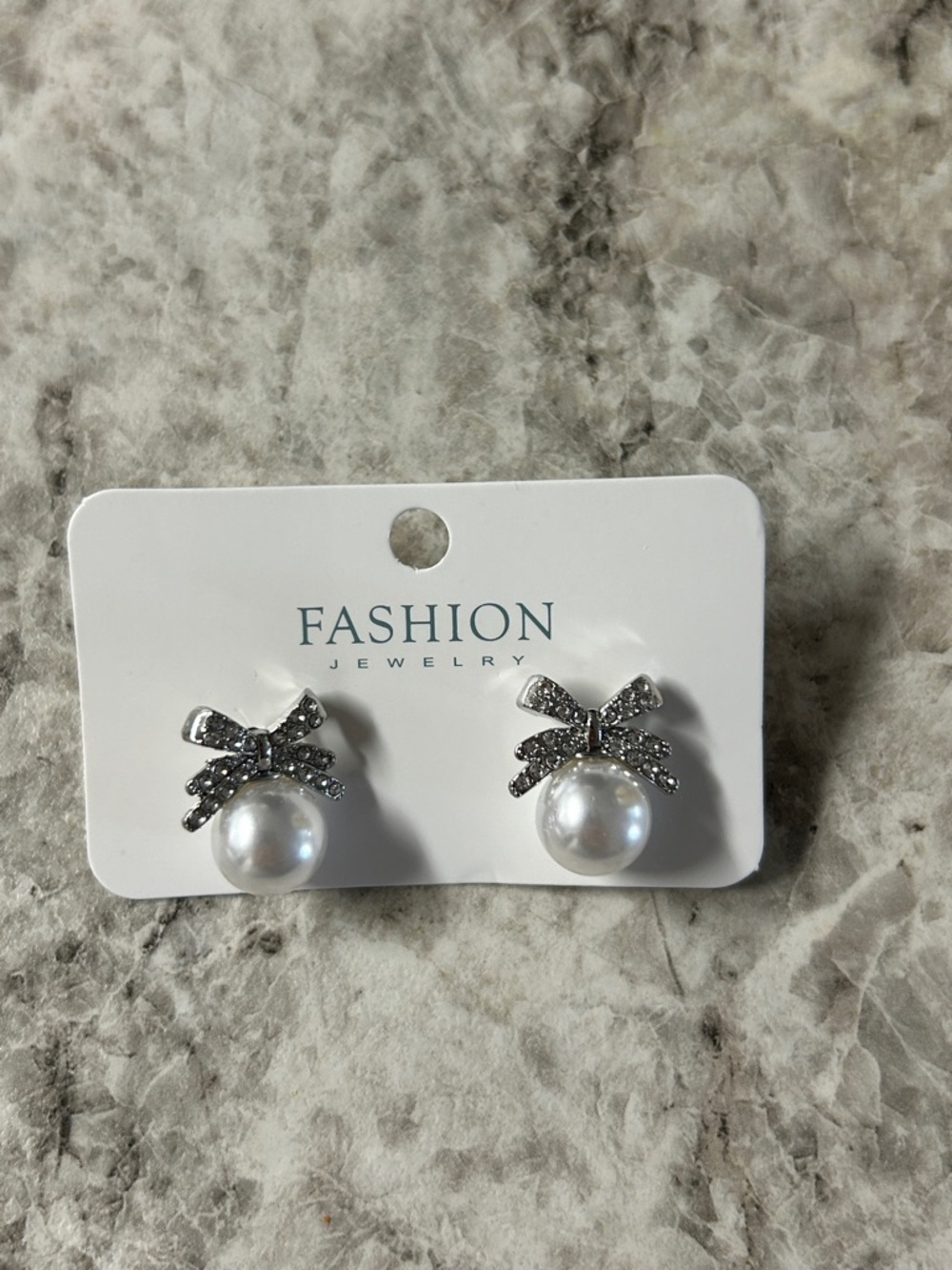 Fashion Jewelry Silver Bow Pearl Stud Earrings
